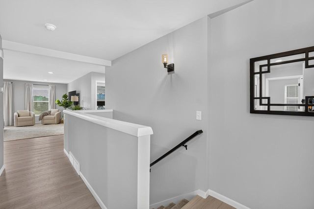1350 Arrowood CIRCLE W, Oconomowoc, WI 53066