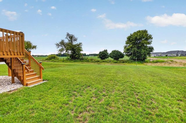1350 Arrowood CIRCLE W, Oconomowoc, WI 53066