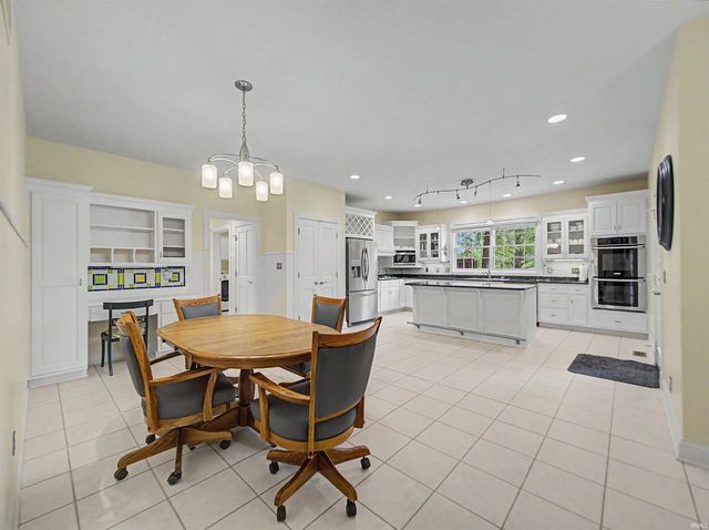 6288 Woodsboro Road, Newburgh, IN 47630