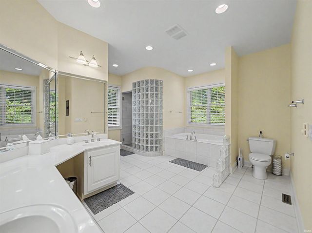 6288 Woodsboro Road, Newburgh, IN 47630