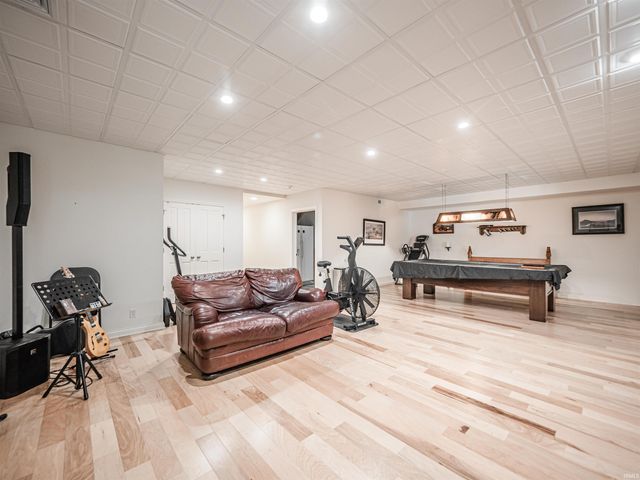 6288 Woodsboro Road, Newburgh, IN 47630