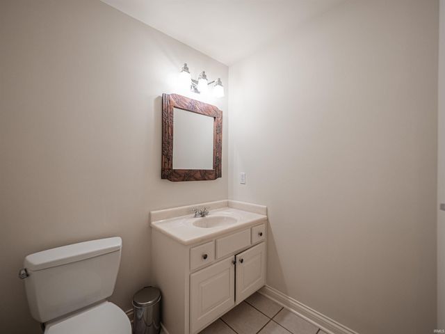 6288 Woodsboro Road, Newburgh, IN 47630