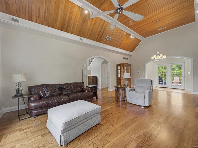 6288 Woodsboro Road, Newburgh, IN 47630