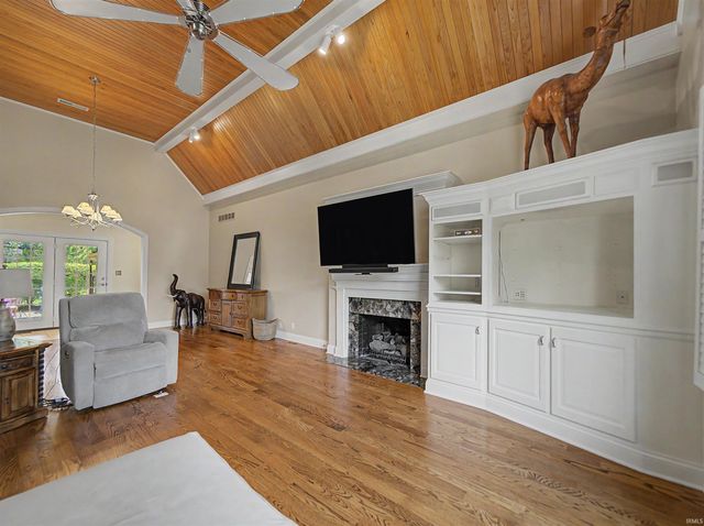6288 Woodsboro Road, Newburgh, IN 47630