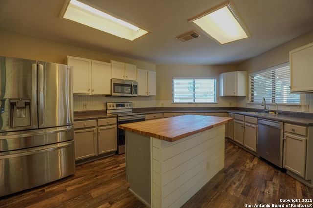 824 Willow Crossing, New Braunfels, TX 78130