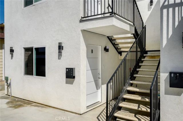1025 Linden Avenue B, Glendale, CA 91201