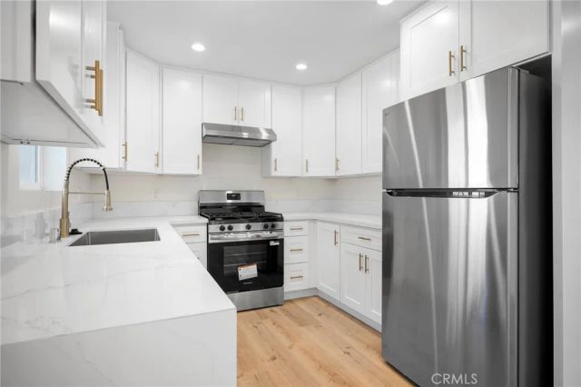 1025 Linden Avenue B, Glendale, CA 91201
