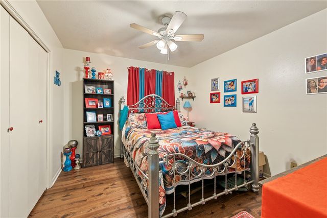 1205 April Bloom A - B, College Station, TX 77840