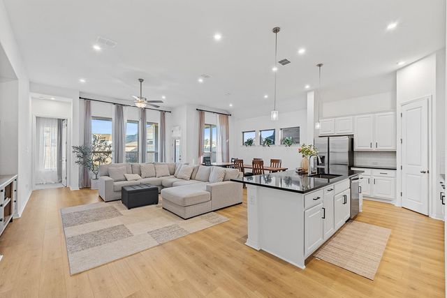 309 Hollister DR, Liberty Hill, TX 78642