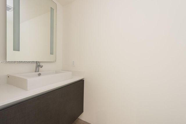 1451 Brickell Avenue 2103, Miami, FL 33131
