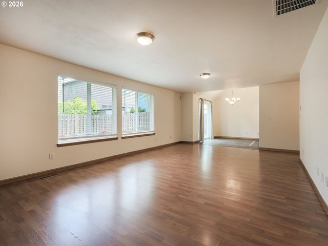 5213 Se COOT Way, Hillsboro, OR 97123