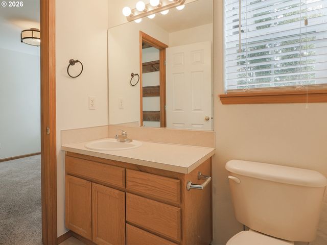 5213 Se COOT Way, Hillsboro, OR 97123