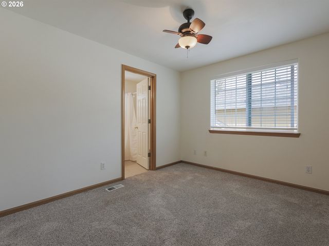 5213 Se COOT Way, Hillsboro, OR 97123