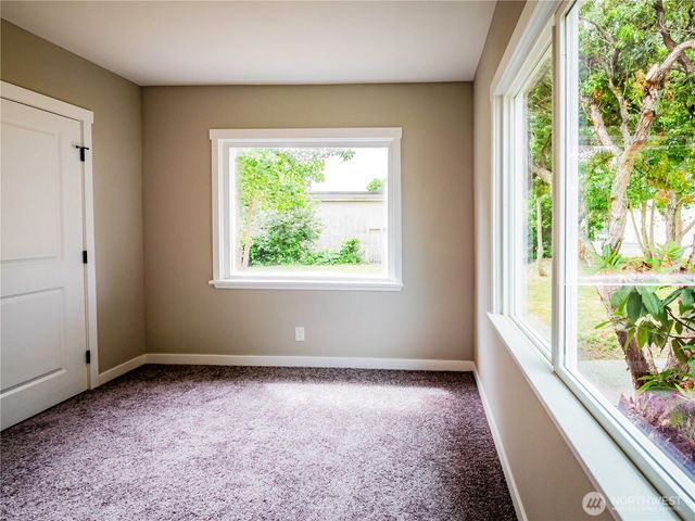 120 Phoenix Street NE, Olympia, WA 98506
