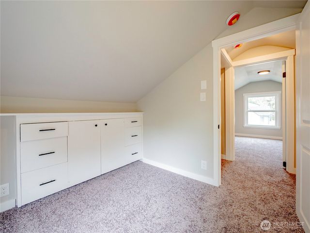 120 Phoenix Street NE, Olympia, WA 98506