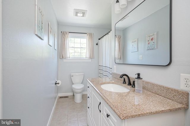 1794 WITHERSPOON CT, Turnersville, NJ 08012