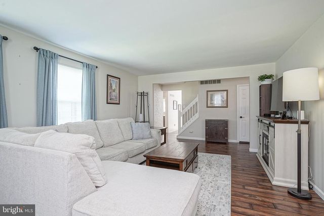 1794 WITHERSPOON CT, Turnersville, NJ 08012