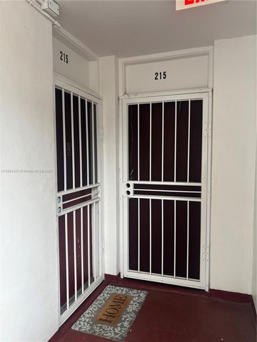 3660 NE 166th St 215, North Miami Beach, FL 33160