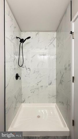 5822 WINDSOR AVE, Philadelphia, PA 19143