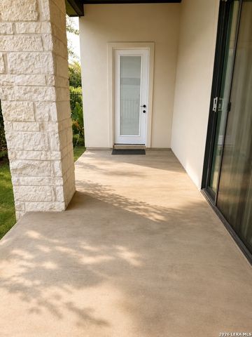 11 LISER GLN, San Antonio, TX 78257