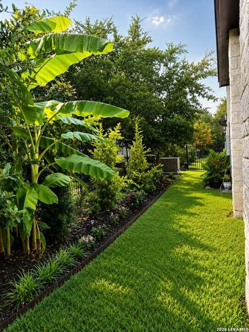 11 LISER GLN, San Antonio, TX 78257