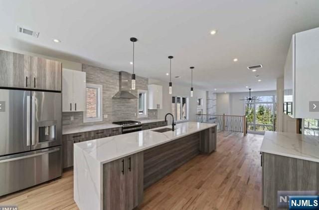 520B 6th Street 2, Palisades Park, NJ 07650