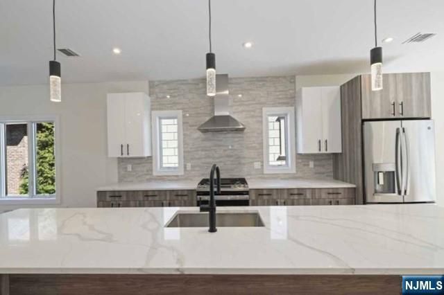 520B 6th Street 2, Palisades Park, NJ 07650