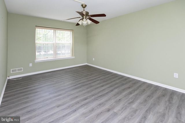 3603-A SAXONY DR, Mount Laurel, NJ 08054