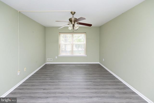 3603-A SAXONY DR, Mount Laurel, NJ 08054