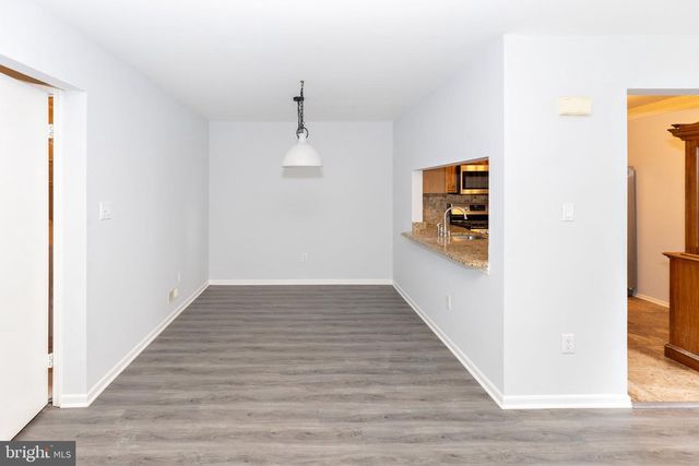 3603-A SAXONY DR, Mount Laurel, NJ 08054