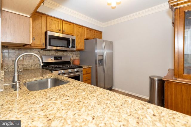3603-A SAXONY DR, Mount Laurel, NJ 08054