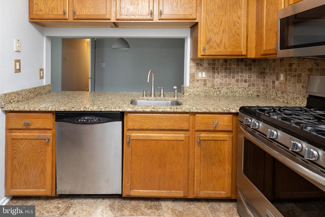 3603-A SAXONY DR, Mount Laurel, NJ 08054