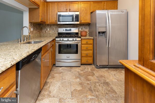 3603-A SAXONY DR, Mount Laurel, NJ 08054