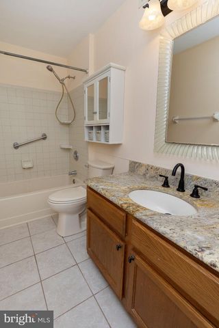 3603-A SAXONY DR, Mount Laurel, NJ 08054