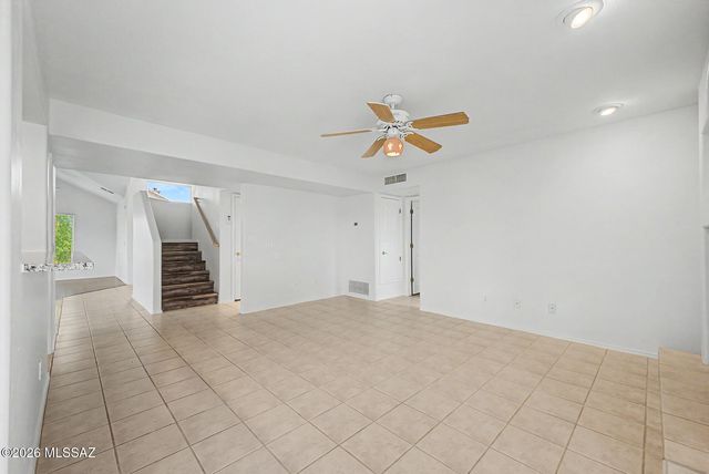 1310 E Volans Place, Oro Valley, AZ 85737