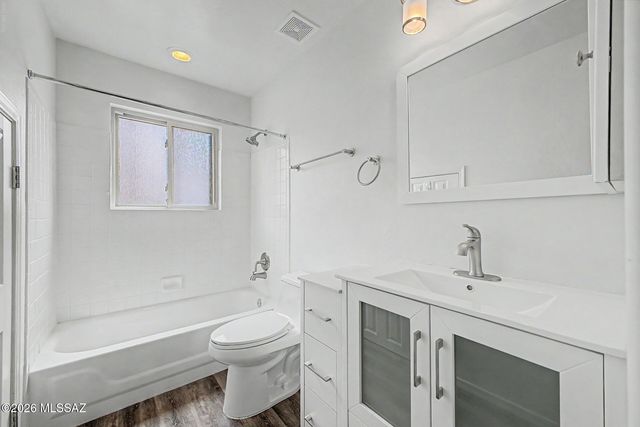 1310 E Volans Place, Oro Valley, AZ 85737