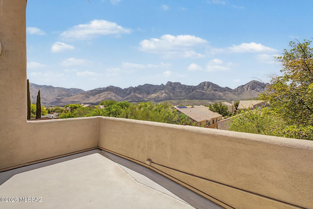 1310 E Volans Place, Oro Valley, AZ 85737