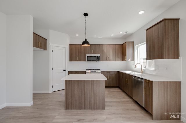 2231 S Border Way, Meridian, ID 83642