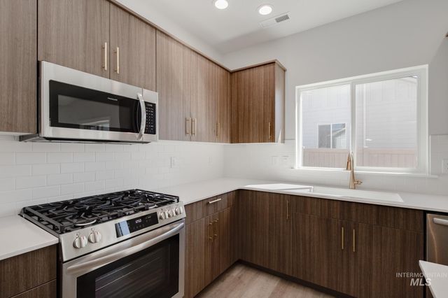 2231 S Border Way, Meridian, ID 83642