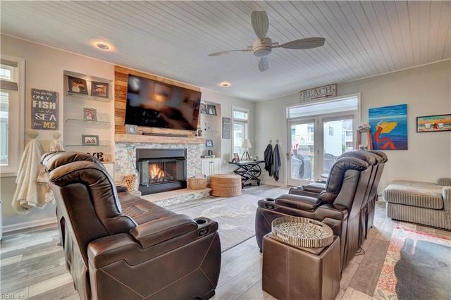 2324 Osprey Villa CT, Virginia Beach, VA 23451