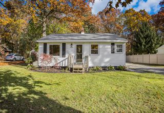 14676 154th Ave Avenue, Grand Haven, MI 49417