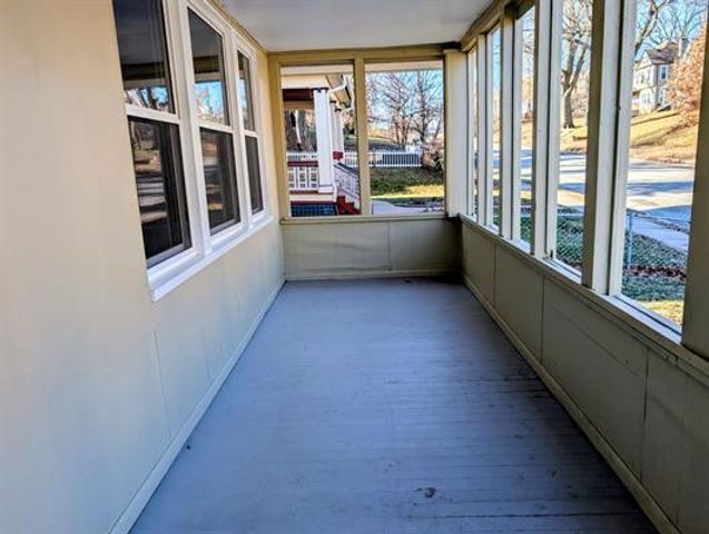 501 W 8TH Street, Davenport, IA 52803