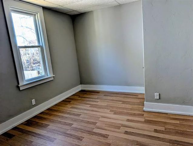 501 W 8TH Street, Davenport, IA 52803