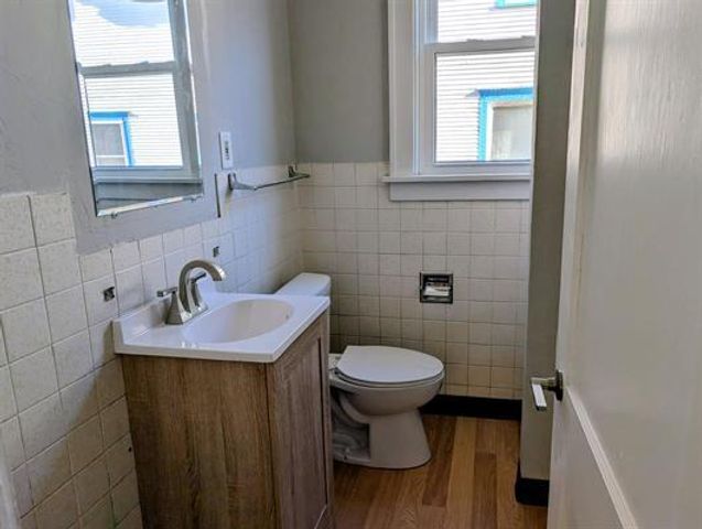 501 W 8TH Street, Davenport, IA 52803