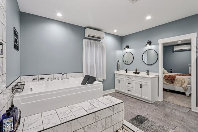 5500 E Rocklane Road, Greenwood, IN 46143