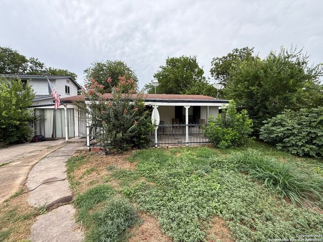 215 W Academy, San Antonio, TX 78226