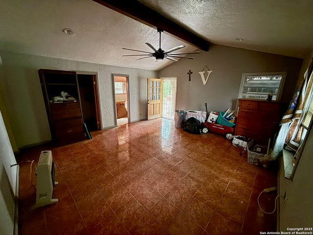 215 W Academy, San Antonio, TX 78226