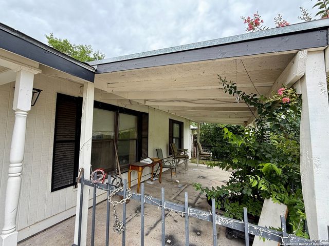 215 W Academy, San Antonio, TX 78226