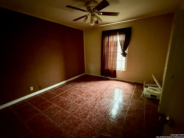 215 W Academy, San Antonio, TX 78226