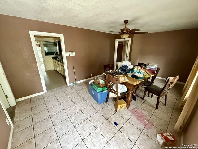 215 W Academy, San Antonio, TX 78226